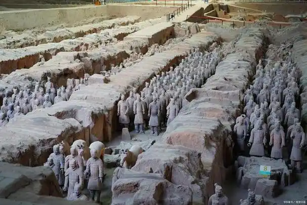 文物古迹众多,是最近热门的旅行目的地,下面为大家推荐来西安必去的