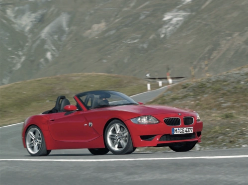 宝马z4 m版敞篷跑车