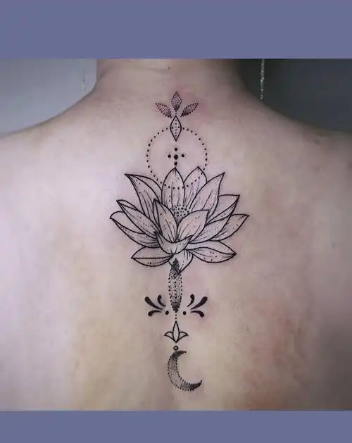 莲纹身图片_背部点刺几何莲花纹身图案