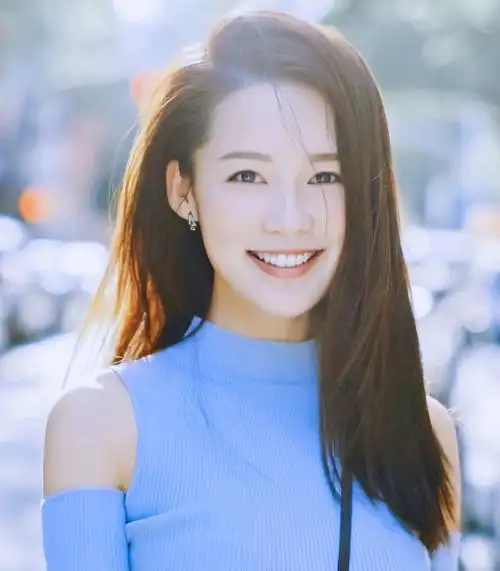 李沁的烤瓷牙,金晨的排骨身,让我看到了娱乐圈的"畸形"审美