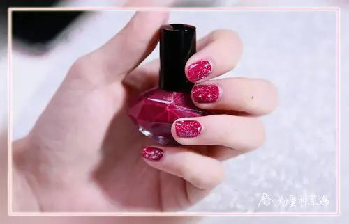 种草一个颜值超高的指甲油品牌,好涂百搭显手白!