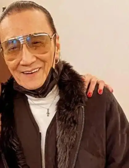 85岁谢贤现身聚会获影帝精神十足唐鹤德与张国荣经纪人罕同框