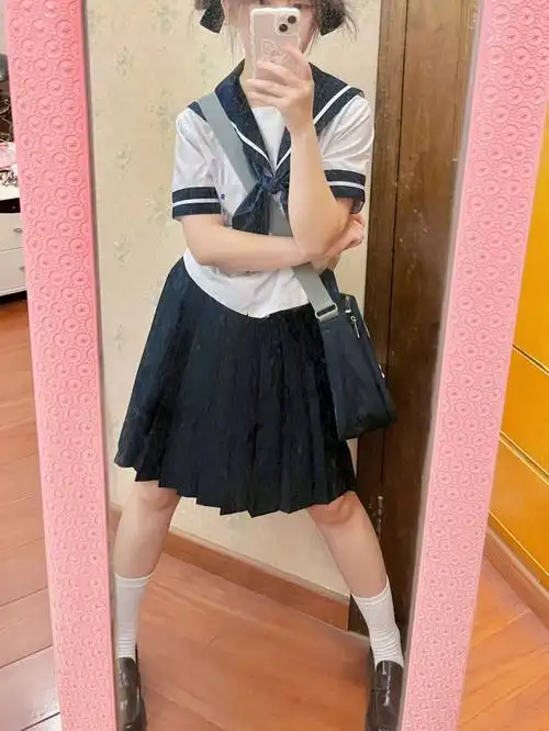 好喜欢所有能搭所有水手服的绀色三角巾