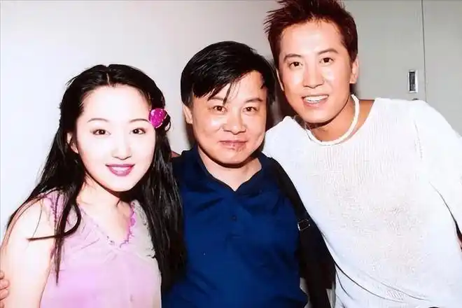 杨钰莹前任赖文峰近况大揭秘娶小23岁年轻娇妻颜值惊艳众人