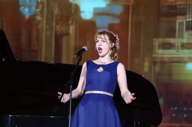 陈苏威 来自音乐之都维也纳的著名女高音歌唱家道莉特玛卡奇深情演唱