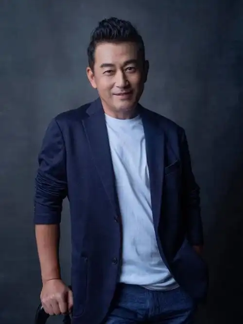 王志飞母亲:聋哑人养出明星儿子,王志飞因没给她买空调愧疚终生