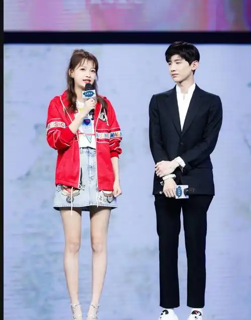 孙怡白敬亭_白敬亭电脑高清壁纸