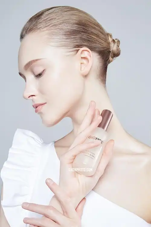 产品模特图拍摄化妆品护肤品拍摄美妆产品拍摄