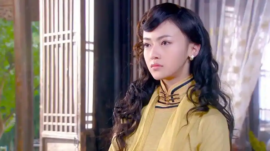 烽火佳人邵峰让雪竹训练红羽目的是让毓婉被杜家抛弃