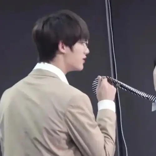 马嘉祺丁程鑫情侣头像壁纸