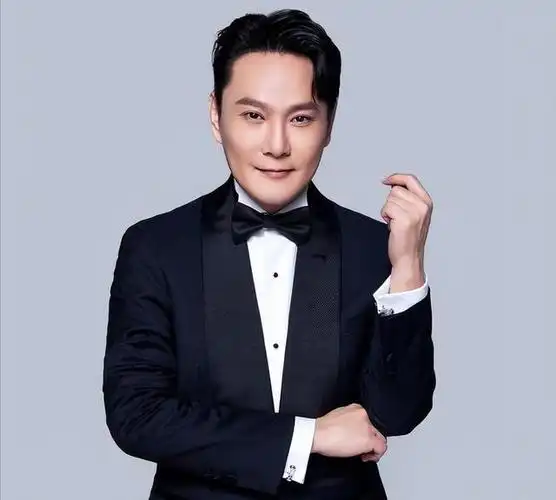 情歌王张信哲情路坎坷,巅峰初恋失踪,亿万收藏藏不住单身寂寞!