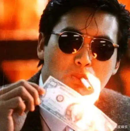 还记得发哥这个金典点烟镜头嘛!