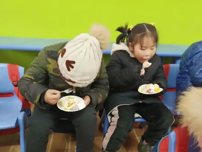 乖娃娃幼儿园大一班游瑾萱宝贝五周岁生日会,祝宝贝,生日快乐,健康