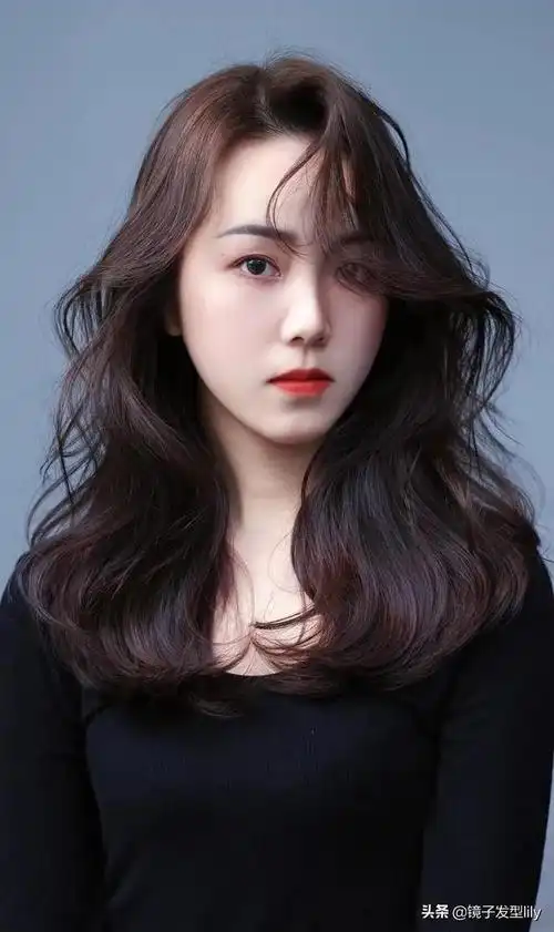 高额头的女生适合什么发型,额头高的女生适合什么发型(18款高颜值发型