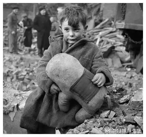珍爱和平远离战争二战中令人伤感痛心的照片