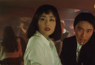 孙佳君曾在《百变星君》中饰演身着比基尼的黑帮大嫂,还与周星驰有一