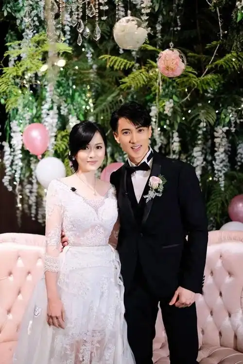 我追的最美爱情童话终章来袭!_吴尊