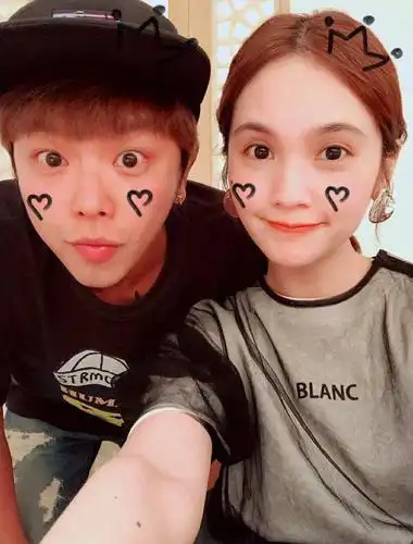 杨丞琳痛悼初恋黄鸿升:能够与他相遇 是我这辈子的福气