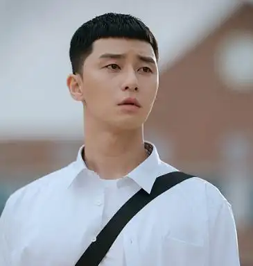 栗子头发型火爆全网 跟随朴叙俊变身时尚达人