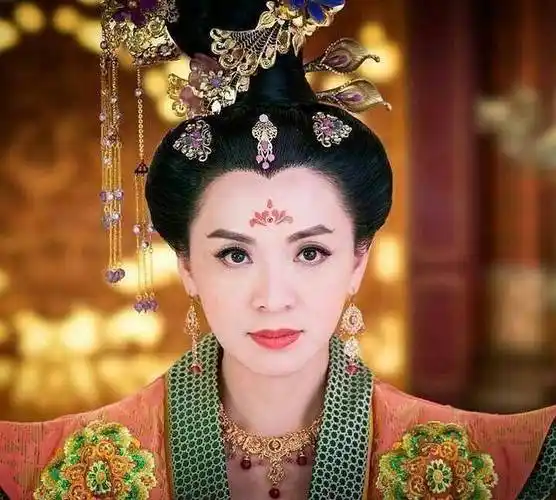 原创原创45岁tvb花旦陈炜连续拍戏46小时打破纪录tvb拍戏制度再引热议