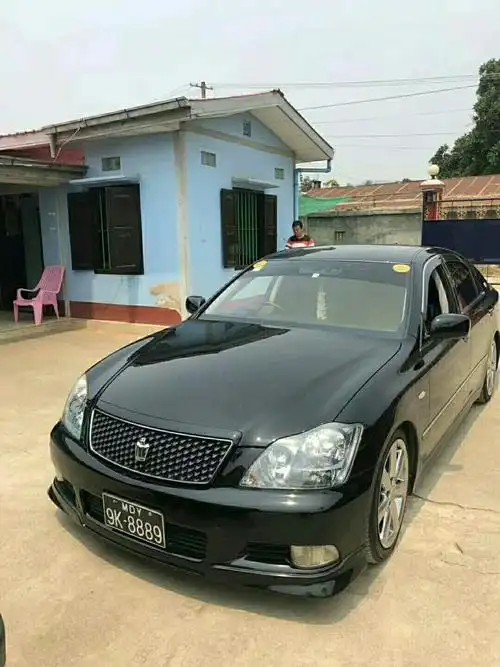 日规12代丰田皇冠athletegrs184