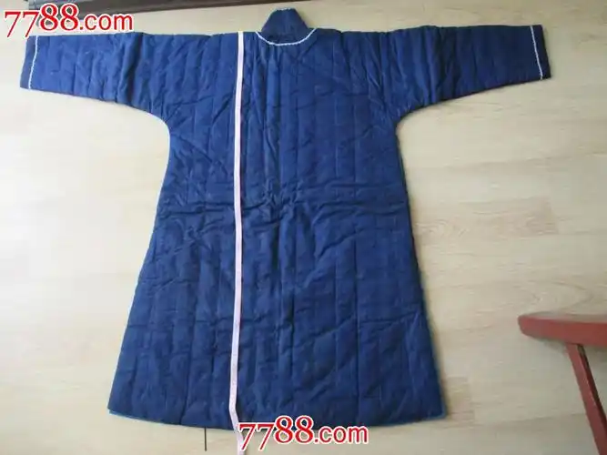 清朝老太太穿的大襟棉袄