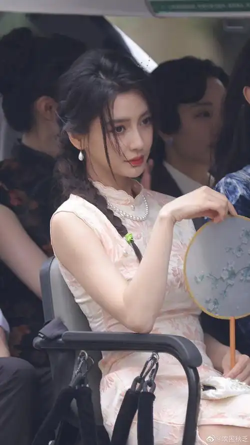 今天是温婉民国风的baby这个身材是真的很羡慕了