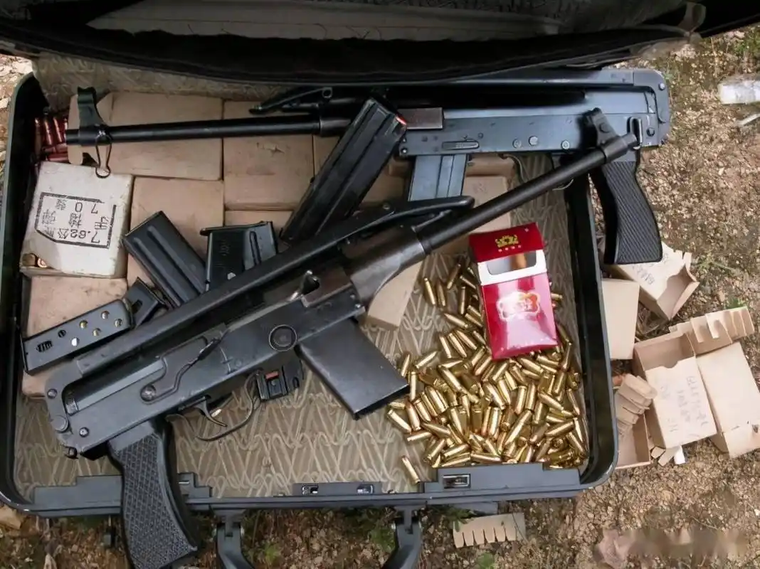 军方已然淘汰,但仍在为维护治安发挥余热的国产79式冲锋枪简述