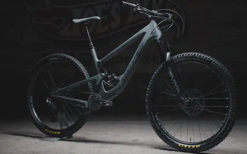 装车视频丨三条裤子 santacruz megatower