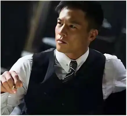 6个怎么都"捧不红"的男星,周一围不算啥,黄轩演遍男主都不红