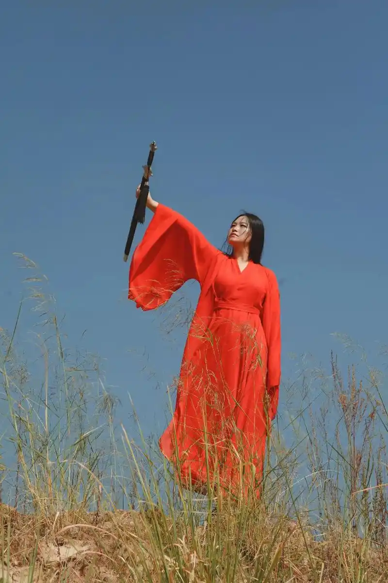 古风#一袭红衣#出镜红波 - 抖音