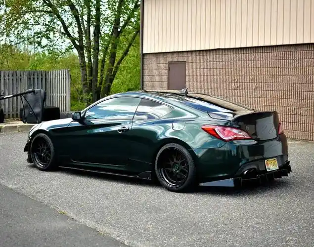 现代劳恩斯酷派改装,这个屁股耐看应该不少人喜欢这台