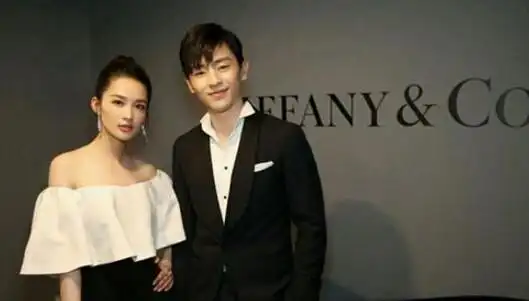 邓伦的老婆叫什么名字