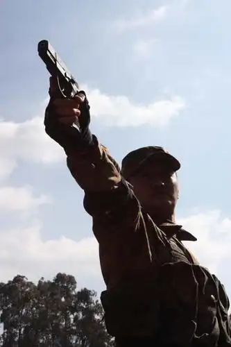 士兵突击迎来最酷吴京功夫小子打进军营为助老兵圆梦