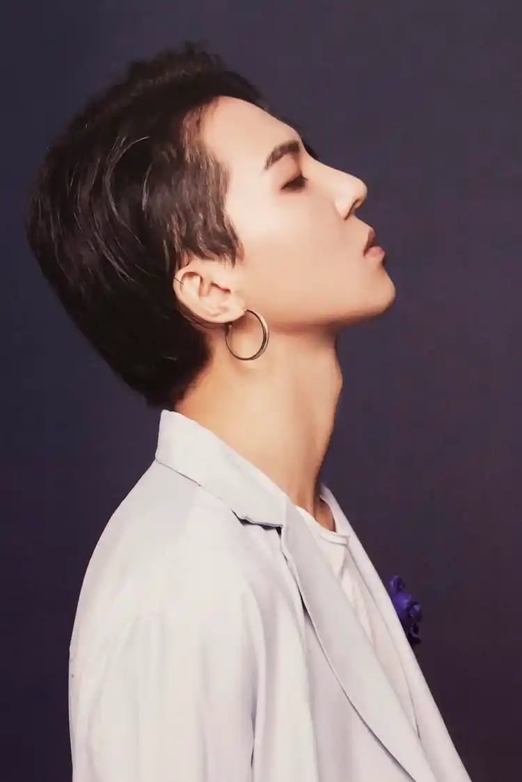 solo男孩宋旻浩的写真大片!吹爆这个神仙男孩