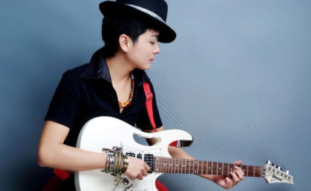 周舟 时间:2021-09-03 11:14:40  来源:互联网歌曲名:动起来   歌手