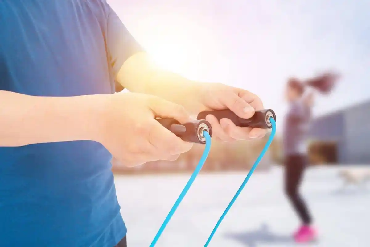 跳绳会不会变高?儿童身高高需要做什么?_补充_身体_骨骼