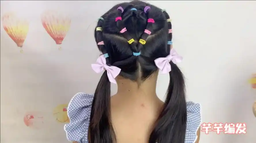 给邻居10岁小女孩扎一款爱心发型,去参加亲戚婚礼,好看吗?