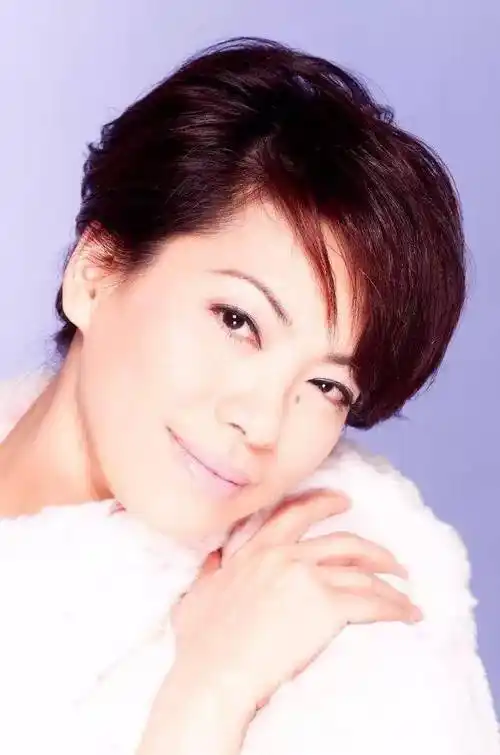 10年无性婚姻,43岁患癌,年年被传去世,她说:老娘还要!