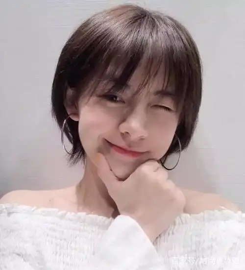 短发不要乱剪,推荐8款适合不同脸型短发,减龄又美颜!