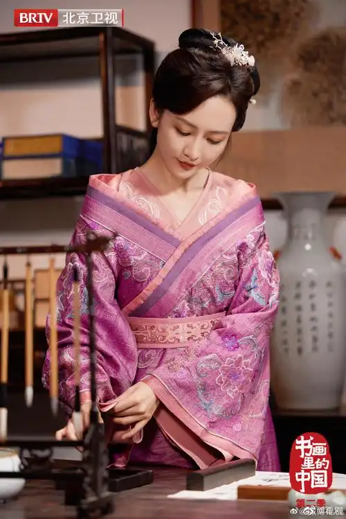 《书画里的中国》沈九娘造型公开,救命啊王鸥的古装扮相太美了吧@王鸥