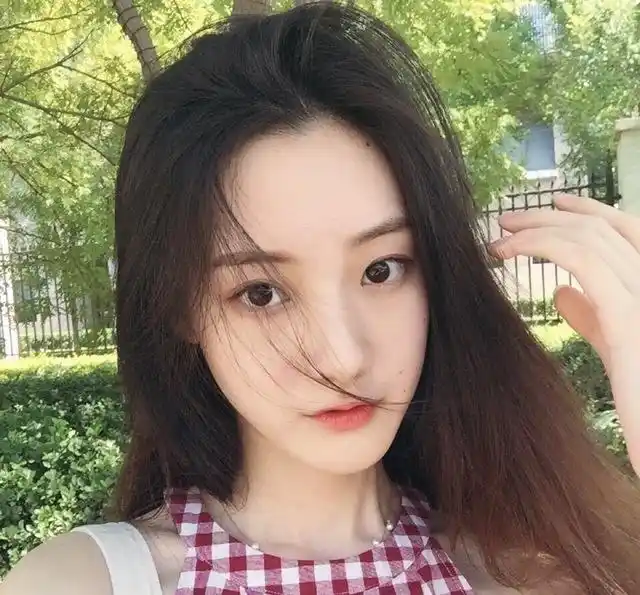 女生头像 发现女孩子单眼皮挺有韵味的