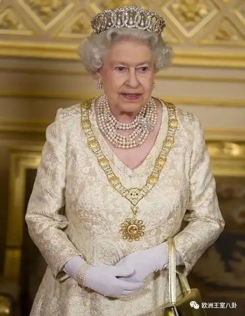 那些年英女王伊丽莎白二世戴过的华丽项链:珍珠篇