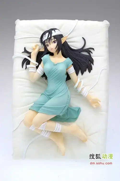 床上绷带少女手办_01