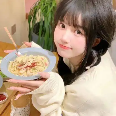 头像女可爱呆萌图片高清超好看女生真人微信头像大全