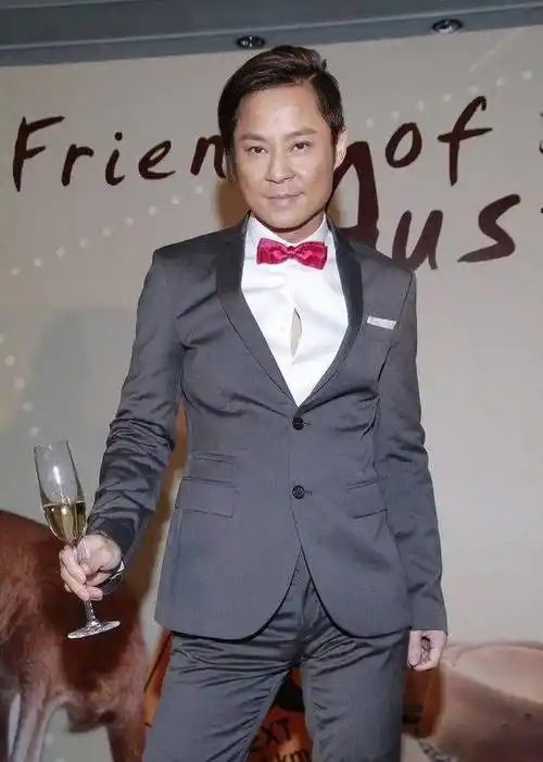 草蜢主唱蔡一杰自曝感情史,曾秘恋谢霆锋前女友