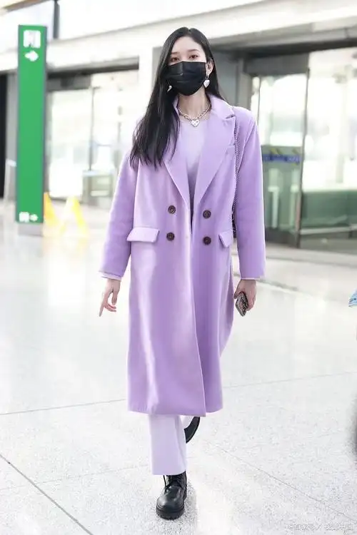 紫色毛呢外套怎么搭配