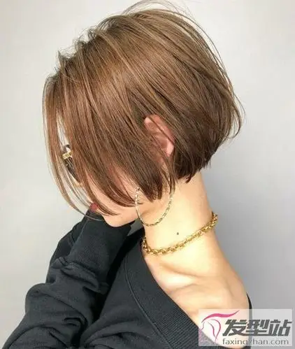 女生剪哪种短发好看 齐脸短发显脸小气质飙升_发型站_最新流行发型