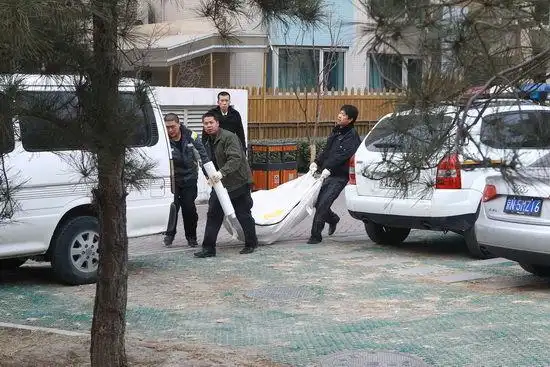 女演员白静被杀谨防娱乐圈被暴力染黑