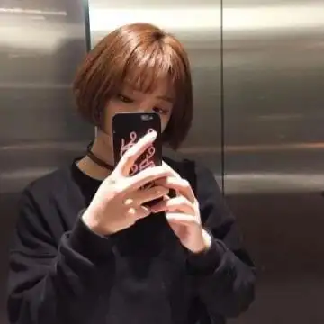 我以为剪了短发就能断了思念,女生头像图片-回车桌面